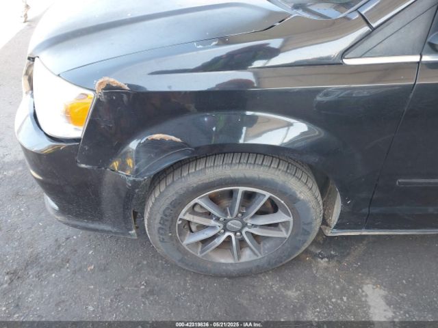 2C4RDGCG7HR581026 Dodge Grand Caravan Sxt
