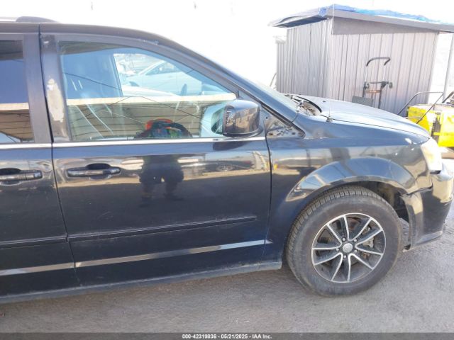 2C4RDGCG7HR581026 Dodge Grand Caravan Sxt