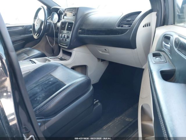2C4RDGCG7HR581026 Dodge Grand Caravan Sxt