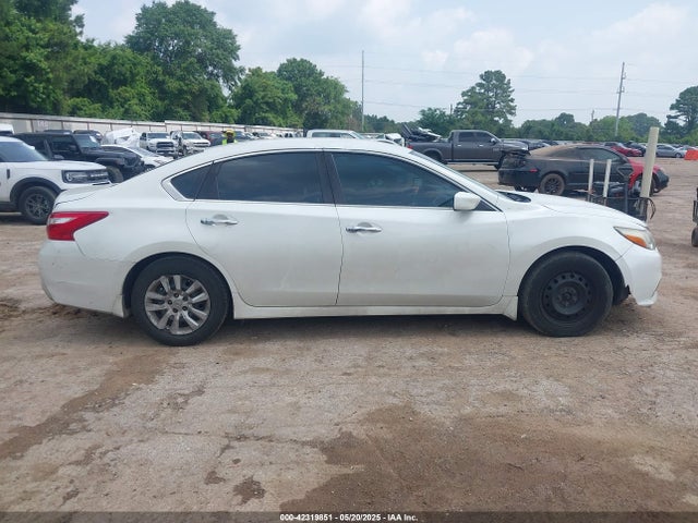 1N4AL3AP0HN320092 Nissan Altima 2.5 S