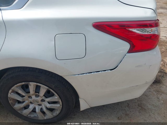 1N4AL3AP0HN320092 Nissan Altima 2.5 S