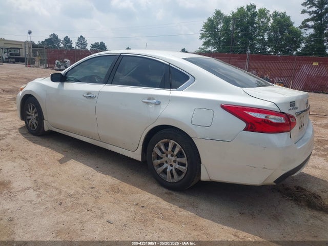 1N4AL3AP0HN320092 Nissan Altima 2.5 S