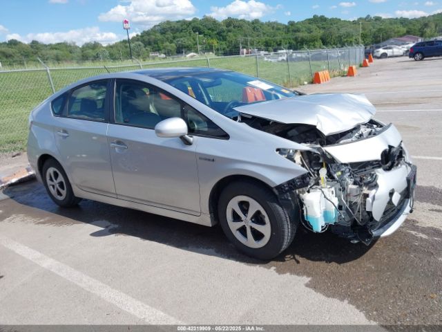 JTDKN3DU7E1747296 Toyota Prius Three
