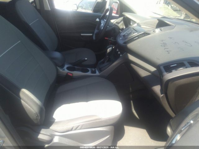 1FMCU0G94FUB41849 Ford ESCAPE SE