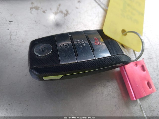5XYPK4A50GG109816 KIA Sorento 3.3l Sx
