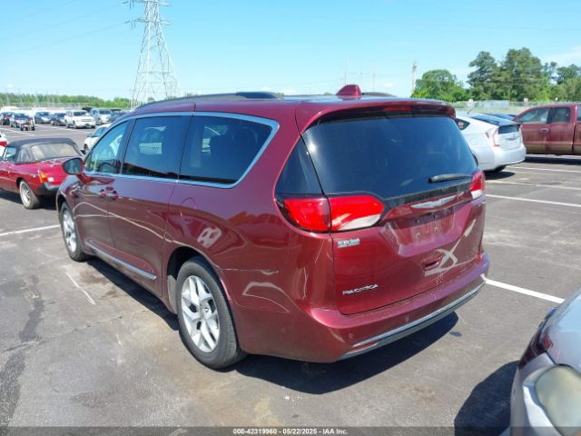 2017 CHRYSLER PACIFICA 2C4RC1BG6HR510885 Photo 2