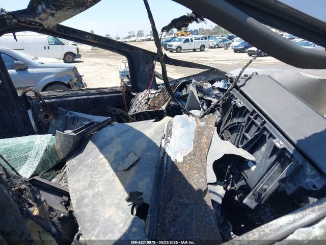 2024 TESLA CYBERTRUCK 7G2CEHED1RA031677 Photo 4