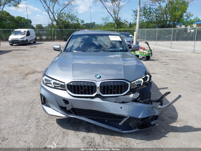 3MW69FF01R8D92710 BMW 3 Series 330i