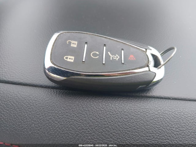 Chevrolet lgx 2021 3GNKBERS6MS583636 Image 11