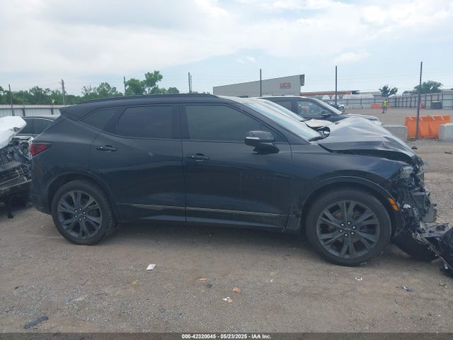 Chevrolet lgx 2021 3GNKBERS6MS583636 Image 13