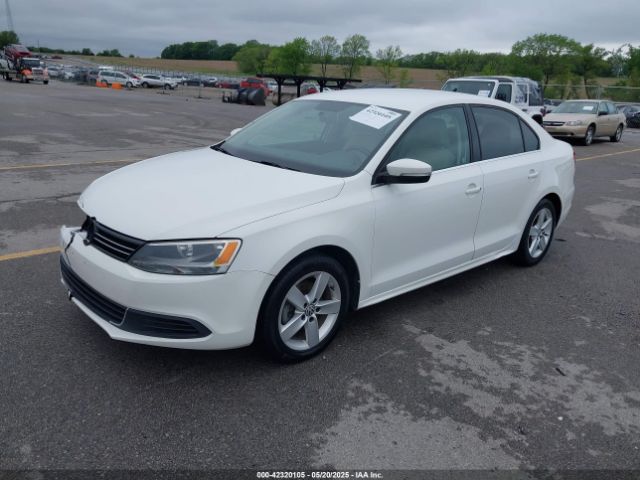 3VWLL7AJXEM372547 Volkswagen Jetta 2.0l Tdi