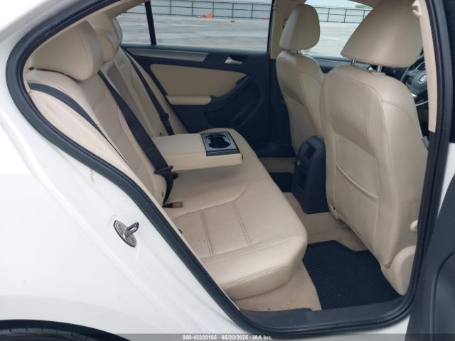 3VWLL7AJXEM372547 Volkswagen Jetta 2.0l Tdi