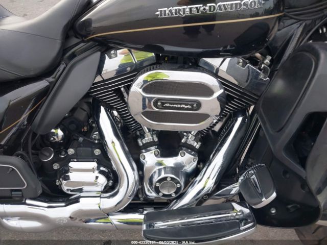 2016 HARLEY-DAVIDSON FLHTK 1HD1KEL15GB653548 Photo 7