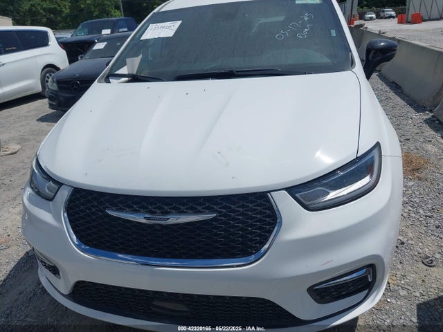 Chrysler Pacifica Hybrid Select 2025 2C4RC1S72SR577488 Image 12