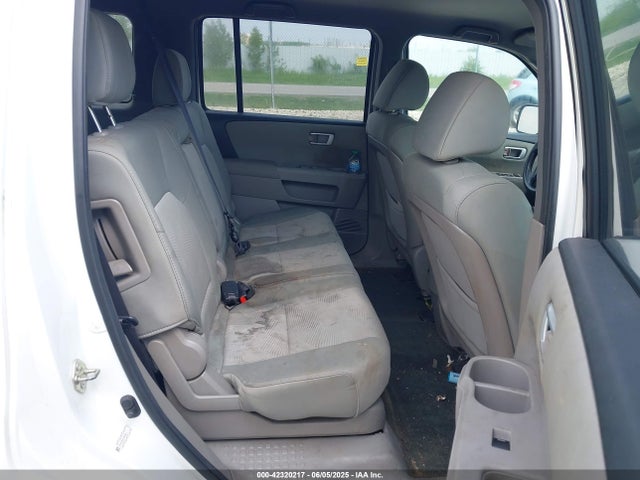 Honda PILOT LX 2014 5FNYF4H27EB025811 Image 8