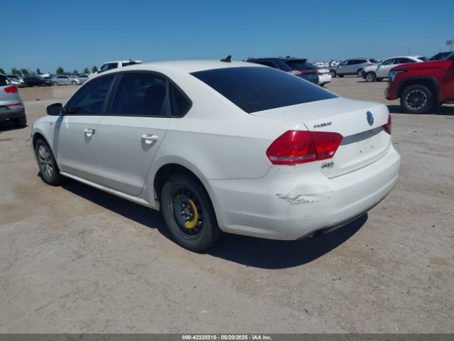 1VWAT7A32FC056264 Volkswagen Passat 1.8t Wolfsburg Edition