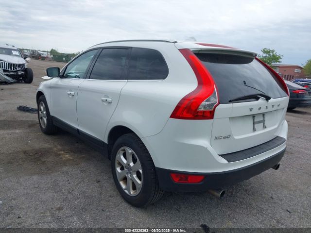 2013 VOLVO XC60 YV4952DZ1D2454441 Photo 2