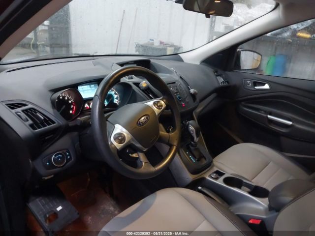 1FMCU9G9XFUB94947 Ford 2015