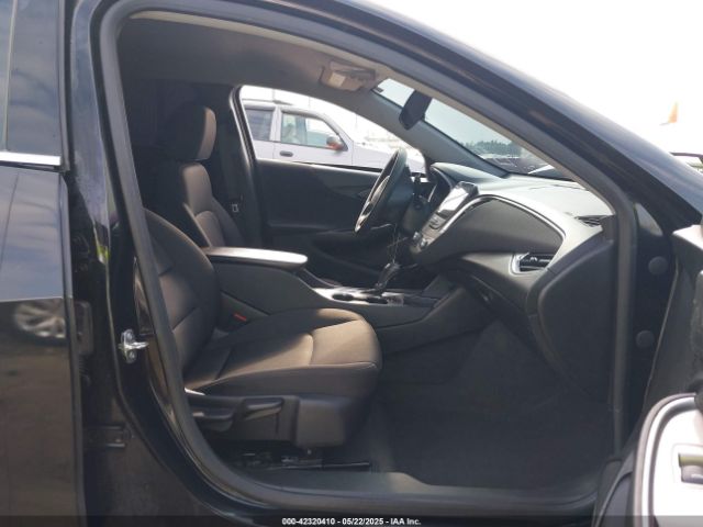 1G1ZD5ST8LF091139 Chevrolet Malibu Fwd Lt