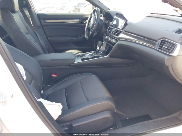 1HGCV1F36NA095141 Honda Accord Sport