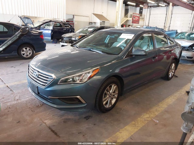 5NPE24AFXHH443443 Hyundai 2017
