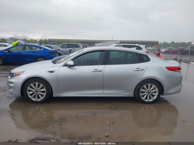 5XXGT4L37GG010780 KIA Optima Lx