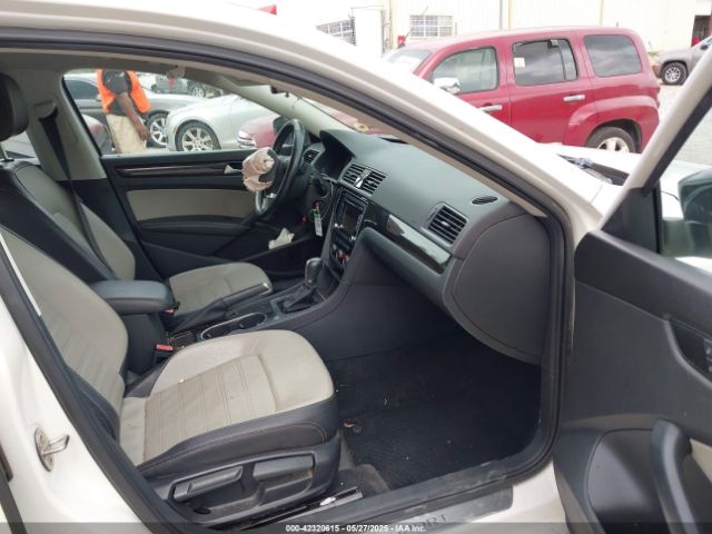 2015 VOLKSWAGEN PASSAT 1VWBS7A39FC075966 Photo 4