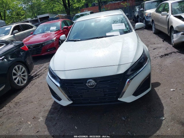1N4BL4BV4PN422923 Nissan Altima S Fwd
