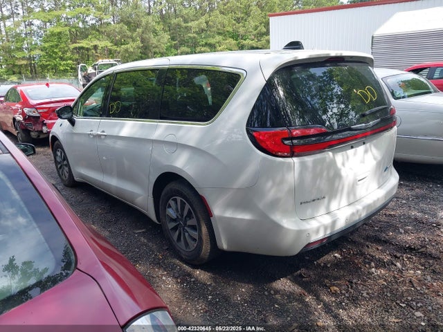 Chrysler Pacifica Hybrid Select 2024 2C4RC1S71RR118334 Image 3