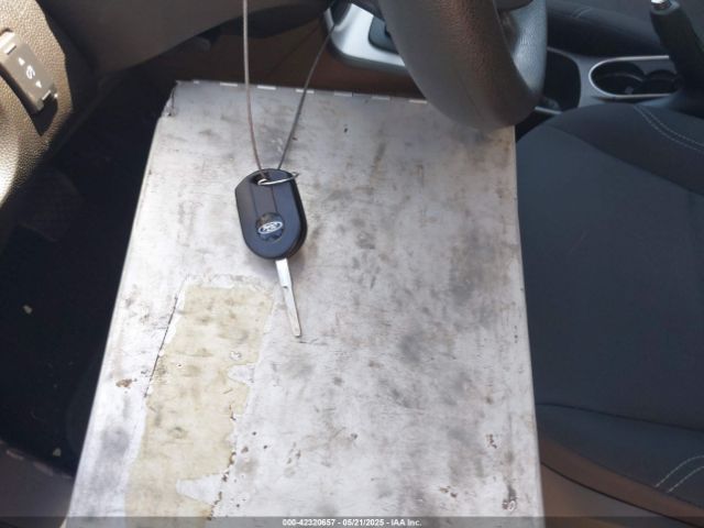 3FADP4EJ0KM125724 Ford FIESTA SE