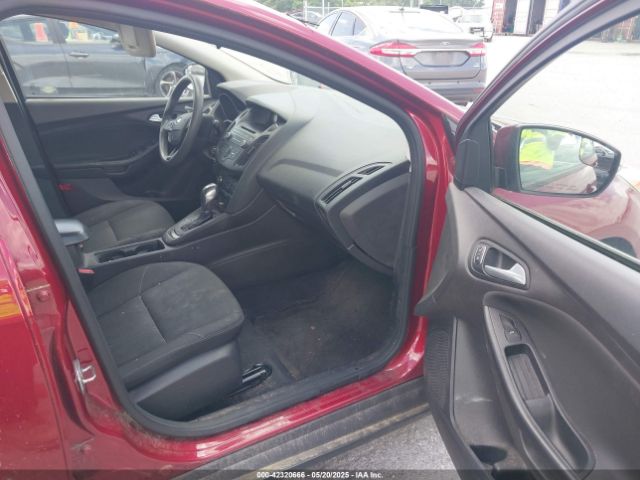 1FADP3F27FL224094 Ford FOCUS SE