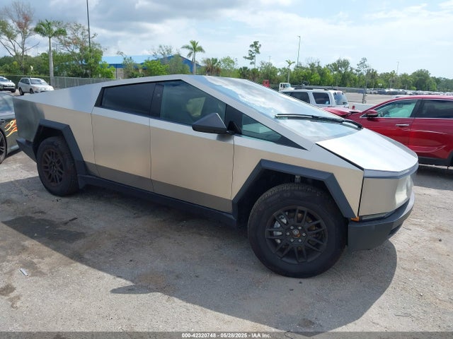 2024 TESLA CYBERTRUCK 7G2CEHED3RA050618 Photo 0