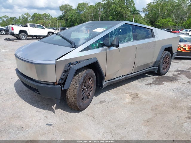 2024 TESLA CYBERTRUCK 7G2CEHED3RA050618 Photo 1