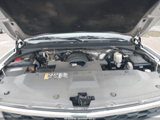 1GNSKHKC2HR240545 Chevrolet Suburban Lt