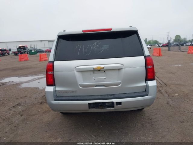 1GNSKHKC2HR240545 Chevrolet Suburban Lt