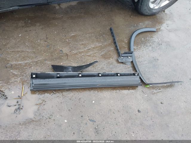 JTMBFREV5GJ070789 Toyota RAV4 LE
