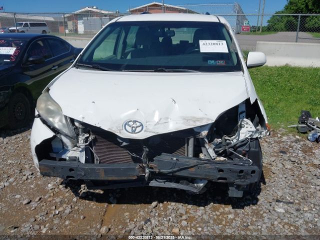 5TDKK3DC0FS611063 Toyota Sienna Le 8 Passenger