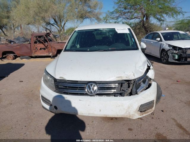 WVGAV7AX5HK045344 Volkswagen Tiguan 2.0t/2.0t S