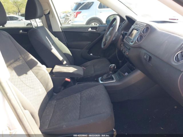WVGAV7AX5HK045344 Volkswagen Tiguan 2.0t/2.0t S