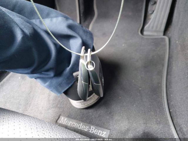 W1KWF8DB5LR592259 Mercedes-Benz m264