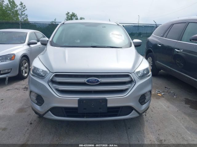 1FMCU0GDXHUE37854 Ford ESCAPE SE