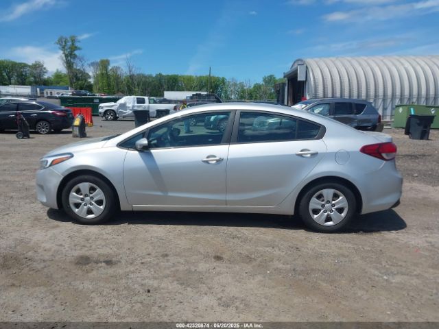 3KPFK4A75HE016902 KIA FORTE LX