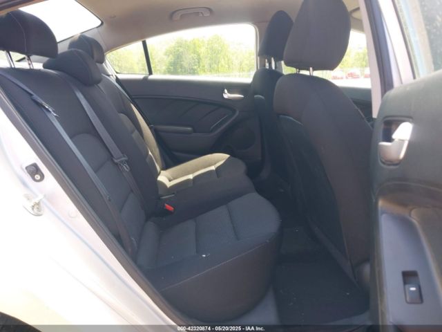 3KPFK4A75HE016902 KIA FORTE LX