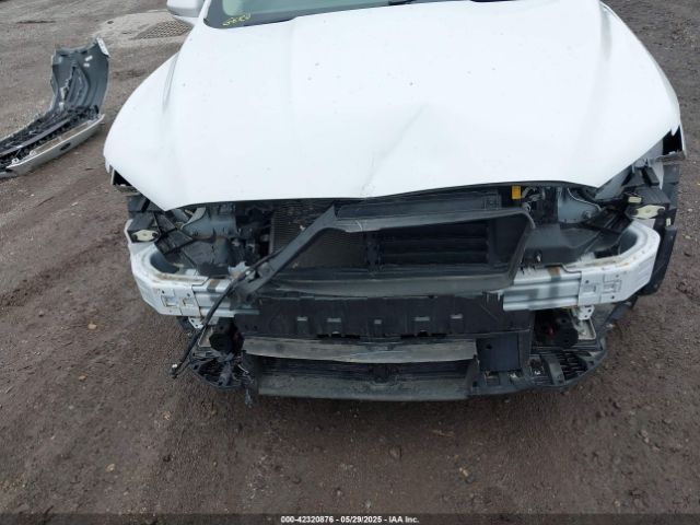 3FA6P0HD3JR281666 Ford FUSION SE