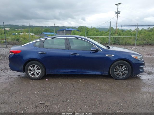 5XXGT4L31JG229418 KIA Optima Lx