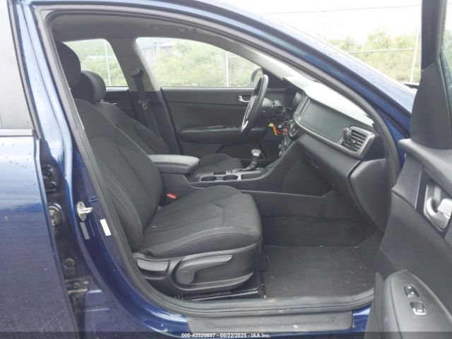 5XXGT4L31JG229418 KIA Optima Lx