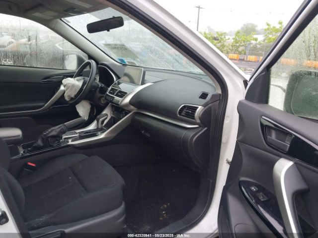 2019 MITSUBISHI ECLIPSE CROSS JA4AT4AA4KZ020416 Photo 4