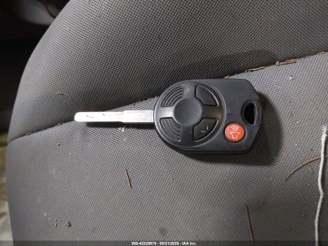 1FMCU9G93EUA15081 Ford ESCAPE SE