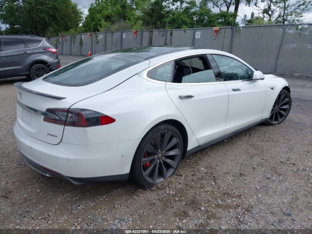 2015 TESLA MODEL S 5YJSA1H41FF082379 Photo 3