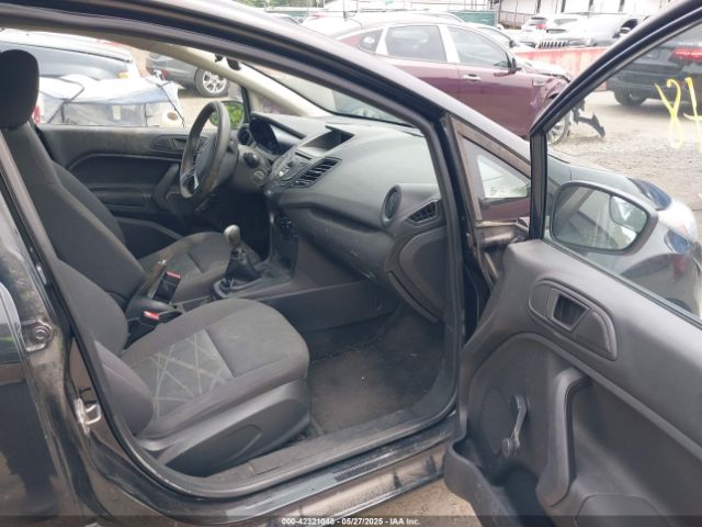 3FADP4TJ9EM106241 Ford FIESTA S